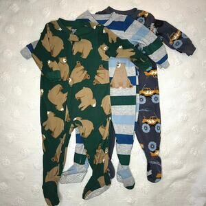 Carter’s Bundle 12M Fleece Zip Up PJs Bodysuit Warm Soft Bears Monster Trucks